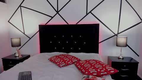 liiam_smith_ online show from 01/13/25, 05:55