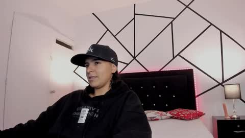 liiam_smith_ online show from 01/18/25, 11:54