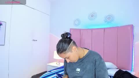 liiam_smith_ online show from 11/16/25, 12:55