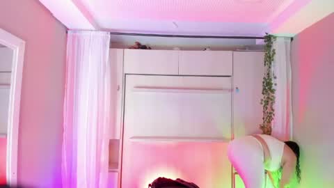         online show from 04/15/26, 11:39