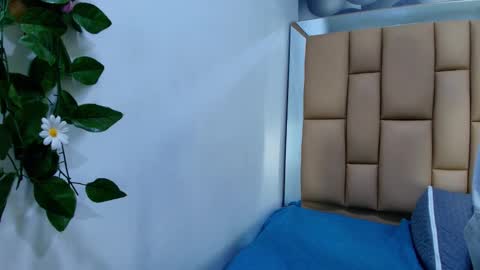 Snapshot of liil_miia chatting on 02/16/26, 07:10 Miia online show from 02/16/26, 07:10