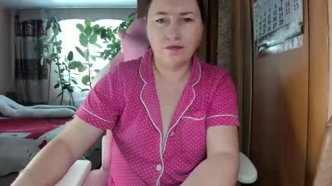 lika35109 online show from 02/13/25, 04:00