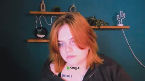 lika_pop online show from 11/18/25, 07:51