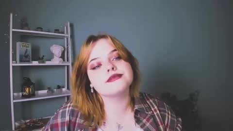 lika_pop online show from 11/21/25, 07:34