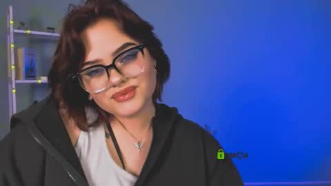 lika_pop online show from 12/18/25, 08:04