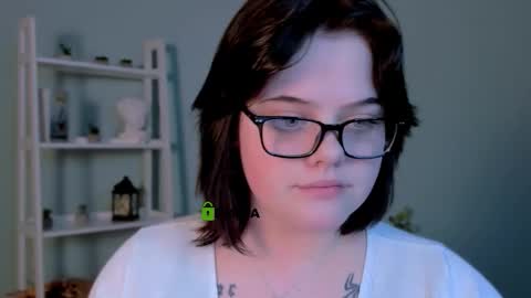 lika_pop online show from 02/01/26, 07:45