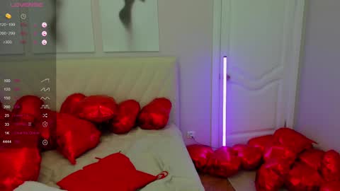 Snapshot of likaklint chatting on 02/08/25, 06:01 Lika online show from 02/08/25, 06:01