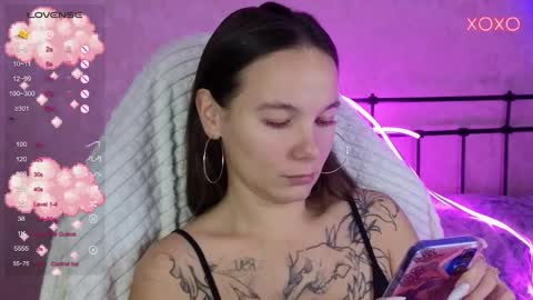 little moon online show from 10/06/25, 05:21