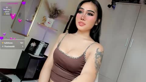 Miss Lily online show from 10/04/25, 10:52