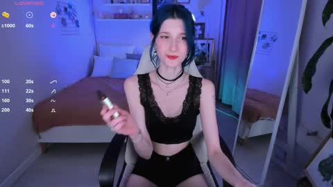 Melanie  Follow me  online show from 06/05/26, 04:02