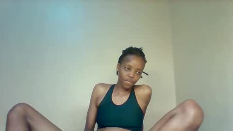 Lil miss online show from 11/06/25, 01:17