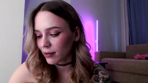 Snapshot of lil_reya chatting on 01/25/25, 10:08 INST Lil happines s online show from 01/25/25, 10:08