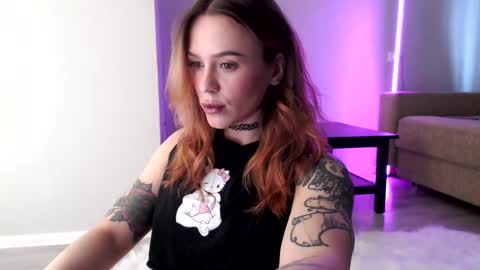 Snapshot of lil_reya chatting on 02/13/25, 10:12 INST Lil happines s online show from 02/13/25, 10:12