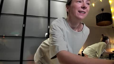 Snapshot of lil_uff chatting on 10/06/25, 05:10 aka princessmaya online show from 10/06/25, 05:10