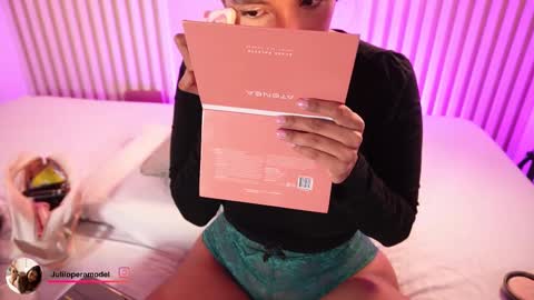 L I L A   online show from 01/19/26, 04:05