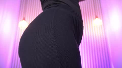 L I L A   online show from 03/26/26, 04:07