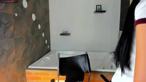 L I L A online show from 01/08/26, 12:07