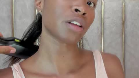 Snapshot of lilabeily chatting on 12/17/25, 07:53 lila bailey online show from 12/17/25, 07:53