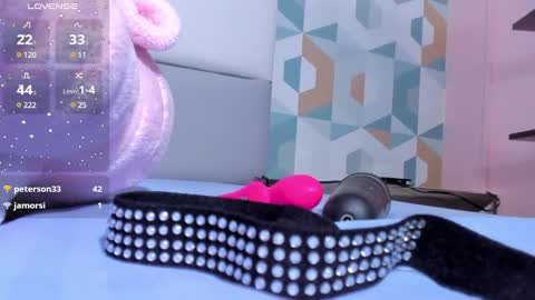 Snapshot of lilafave chatting on 02/27/25, 10:20 Dove online show from 02/27/25, 10:20