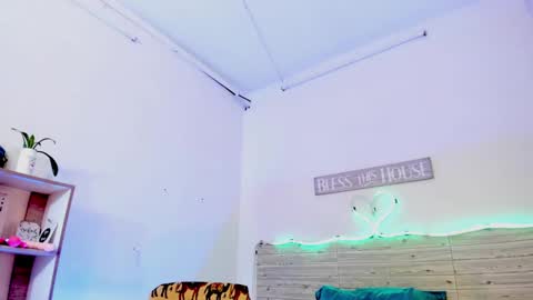 Snapshot of lilah_sweet chatting on 01/29/25, 05:35 Lilah Sweet online show from 01/29/25, 05:35