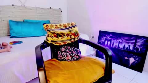 Snapshot of lilah_sweet chatting on 11/22/25, 11:53 Lilah Sweet online show from 11/22/25, 11:53