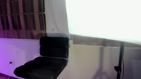 Lila Ross online show from 04/10/26, 11:26