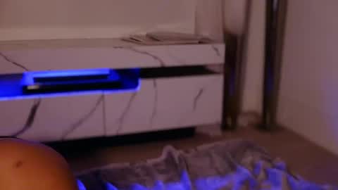 Rebecca online show from 09/17/25, 04:47