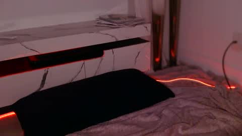 Rebecca online show from 10/02/25, 04:30