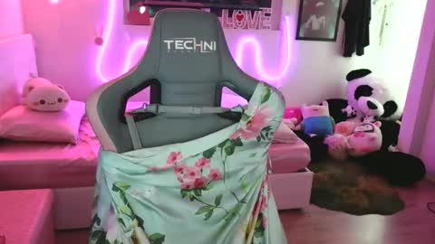 lilbina online show from 04/07/26, 05:30