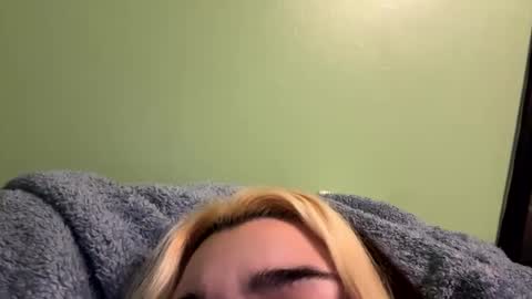 candy online show from 01/10/25, 11:08