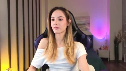 Hi im Yuki online show from 12/02/25, 10:09