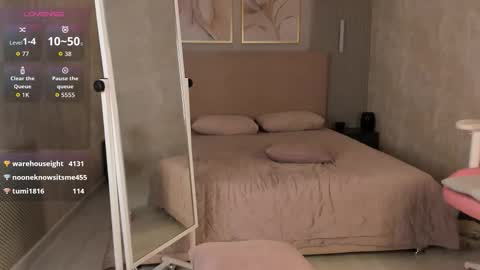 Hi im Yuki online show from 03/10/26, 02:44