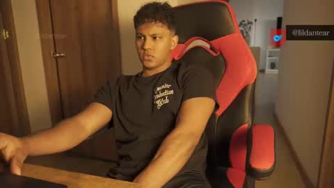 Snapshot of lildantear chatting on 12/17/25, 10:16 Dante online show from 12/17/25, 10:16