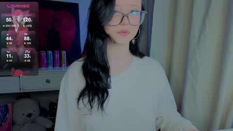 Nika and Lori online show from 11/22/25, 10:03