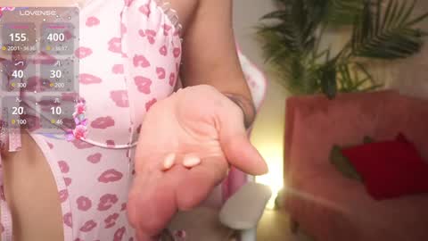 Lili online show from 12/02/24, 11:56