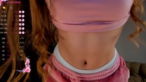 lili__roze_ online show from 03/05/25, 09:26