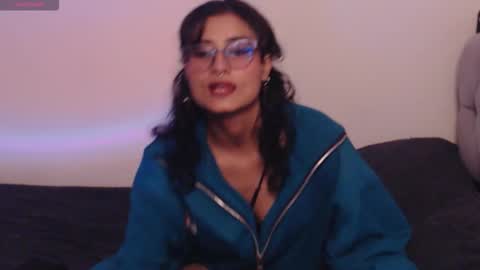 lili_clan11 online show from 12/20/25, 03:30