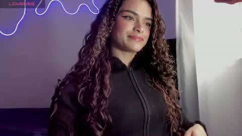 lili_evanss online show from 07/22/26, 05:38