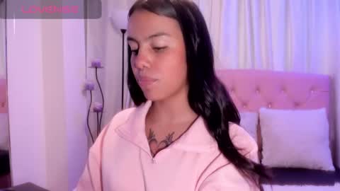 Lili  online show from 10/22/25, 09:25