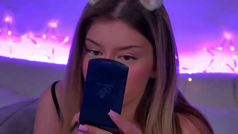 Mia online show from 01/13/25, 12:45