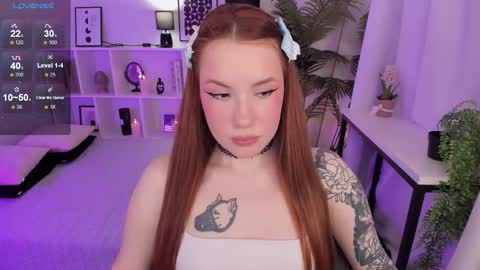 Lily online show from 12/23/25, 01:58