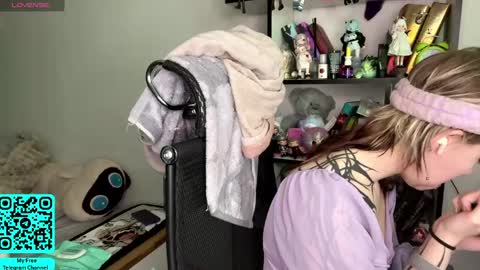 Snapshot of liliandaniels chatting on 06/06/26, 07:02 Lilian online show from 06/06/26, 07:02