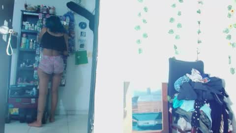 Snapshot of liliandoll chatting on 11/12/25, 08:30 yesica online show from 11/12/25, 08:30