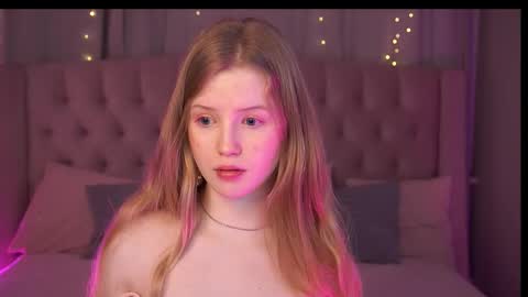 Lilian online show from 11/23/25, 12:27