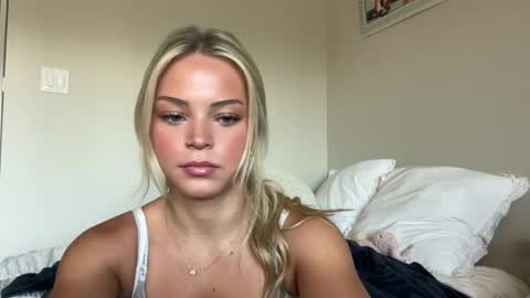 lilianjadee online show from 07/15/26, 07:30
