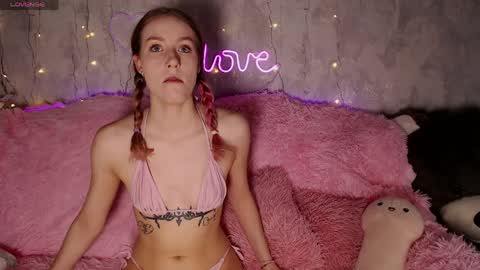 Lilly online show from 04/04/26, 04:04