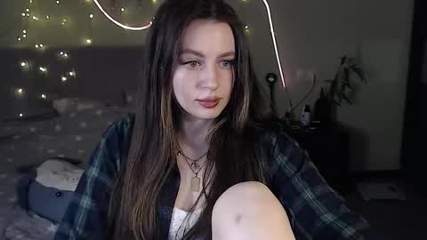 Snapshot of liliatlu chatting on 10/28/25, 08:55 Lilu online show from 10/28/25, 08:55