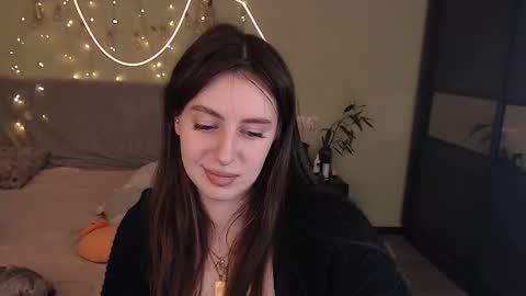 Snapshot of liliatlu chatting on 11/15/25, 02:53 Lilu online show from 11/15/25, 02:53