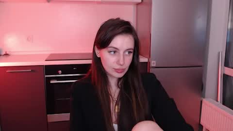 Lilu online show from 06/01/26, 10:44