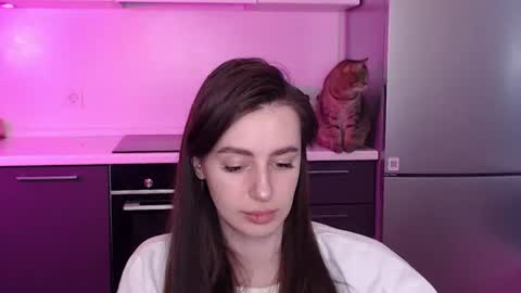 Snapshot of liliatlu chatting on 06/18/26, 01:17 Lilu online show from 06/18/26, 01:17